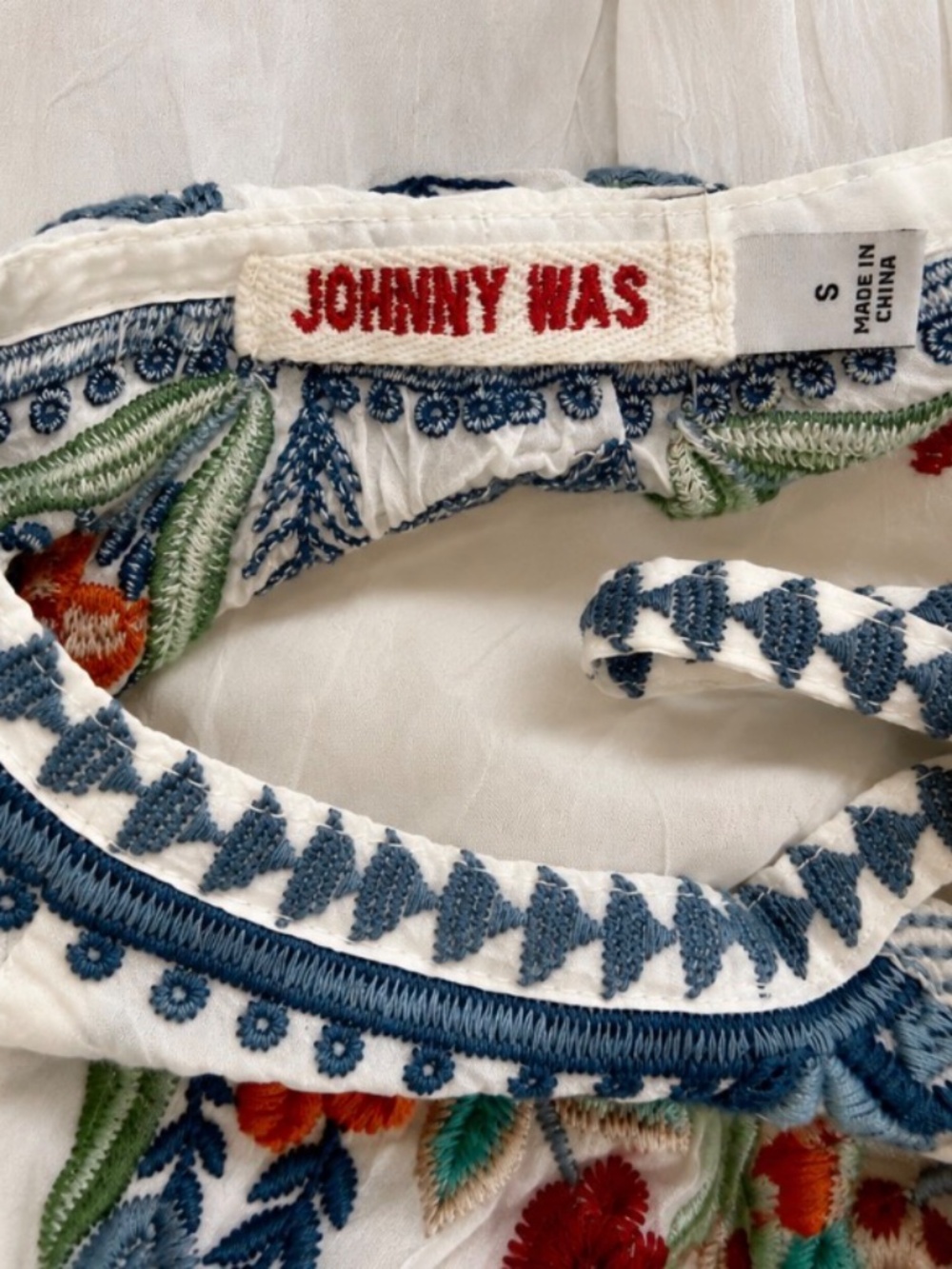Johnny Was White Floral Embroidered Cupra Rayon Tunic Blouse Small - Picture 10 of 11